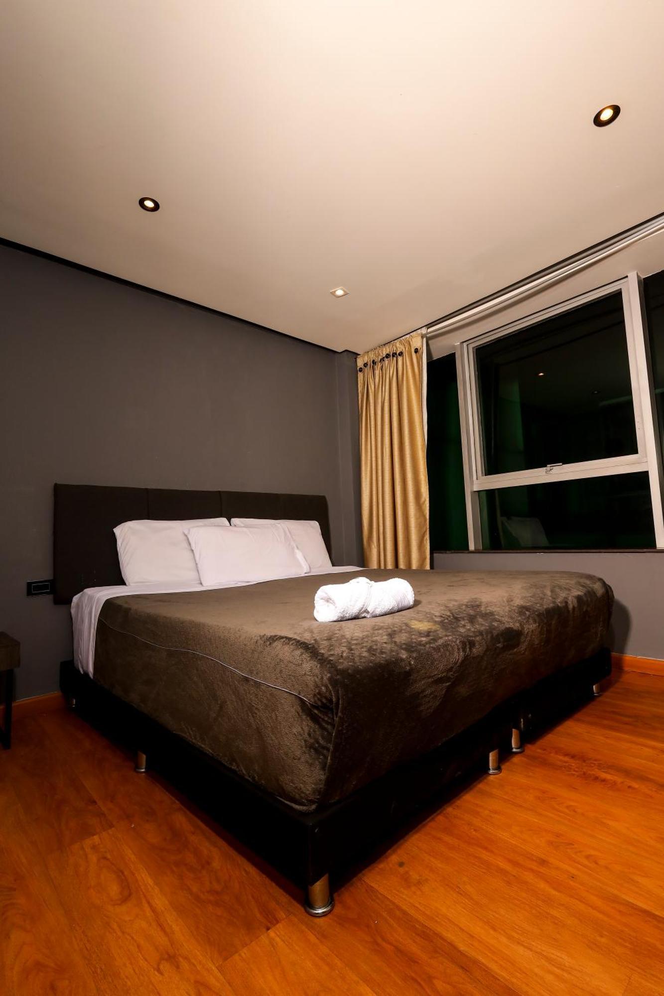 Hotel Htl Bogota Exterior photo